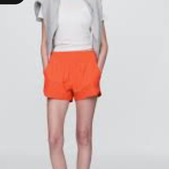 GAP Pants - Gap The Pixie Shorts Women's Size 6 Coral Tropics Beachy